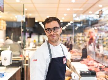 Mitarbeiter auf der Marktfläche